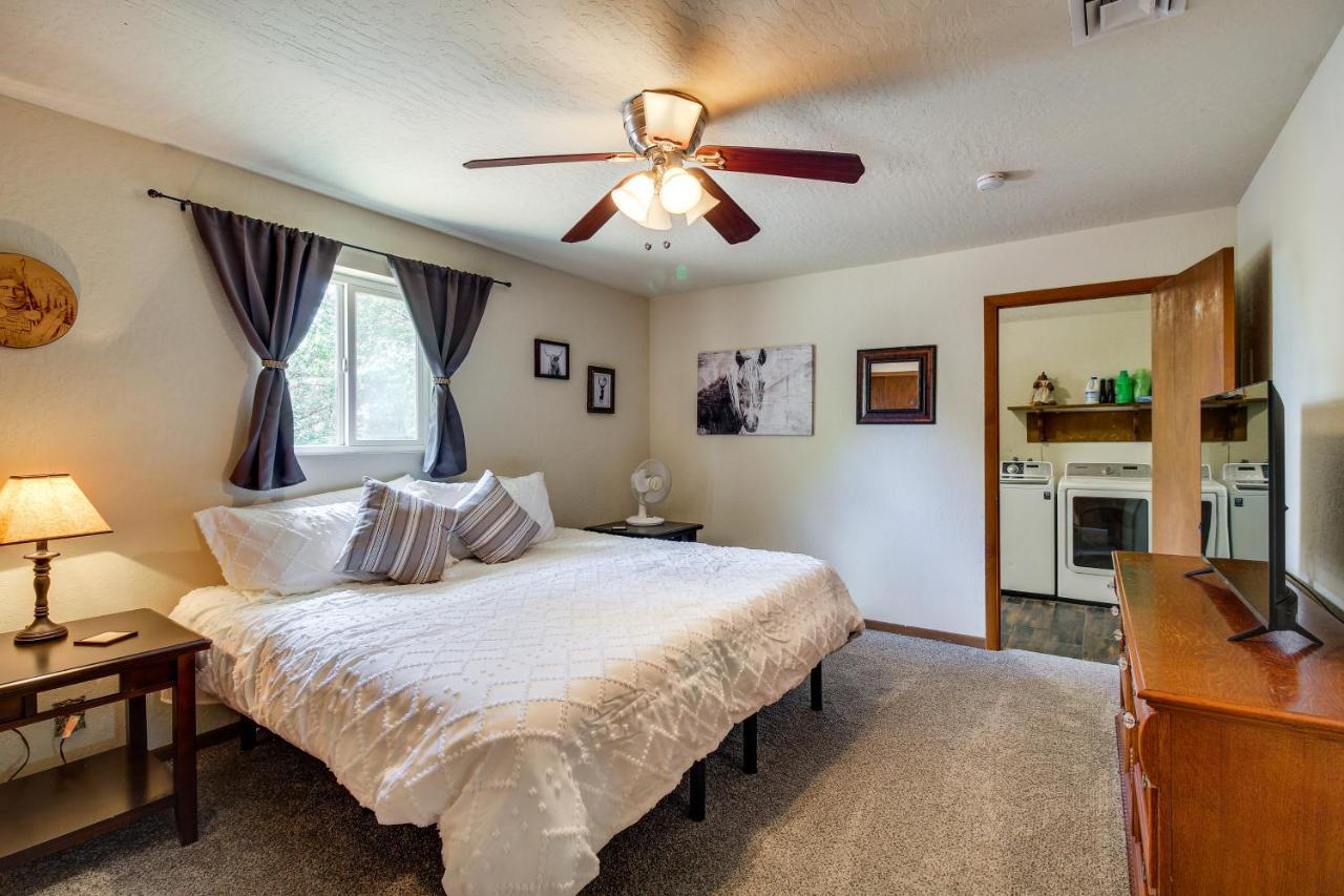 Laptop-Friendly Lakeside Cottage Stay With Gas Grill Pinetop-Lakeside Bagian luar foto